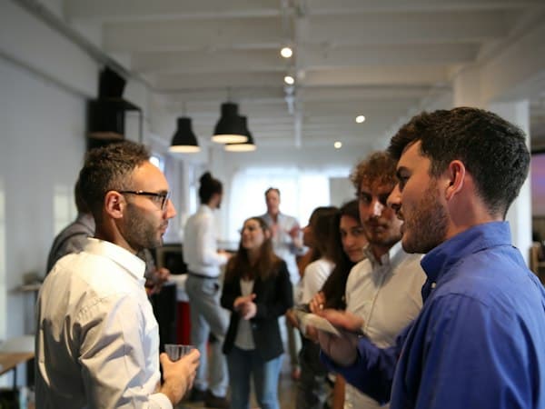 International Socializing in Budapest - Nyelvcsere / Networking közösség Budapesten